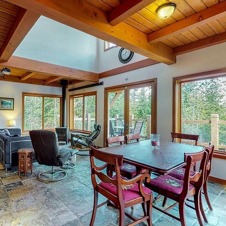 Woodland Hideaway In The Hills Villa Lake Stevens Екстериор снимка