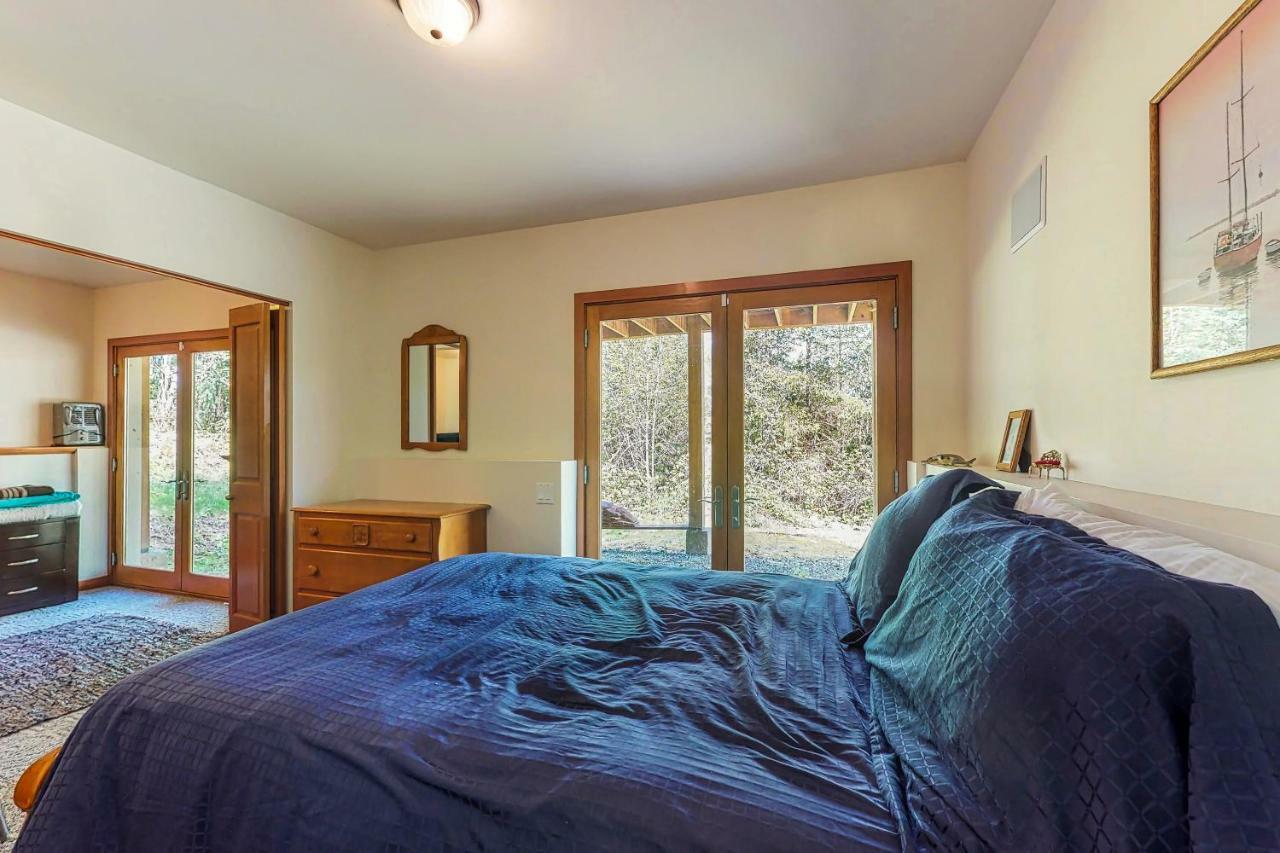 Woodland Hideaway In The Hills Villa Lake Stevens Екстериор снимка