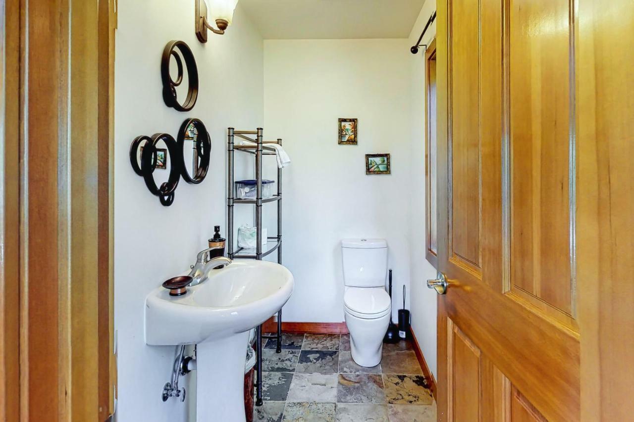 Woodland Hideaway In The Hills Villa Lake Stevens Екстериор снимка