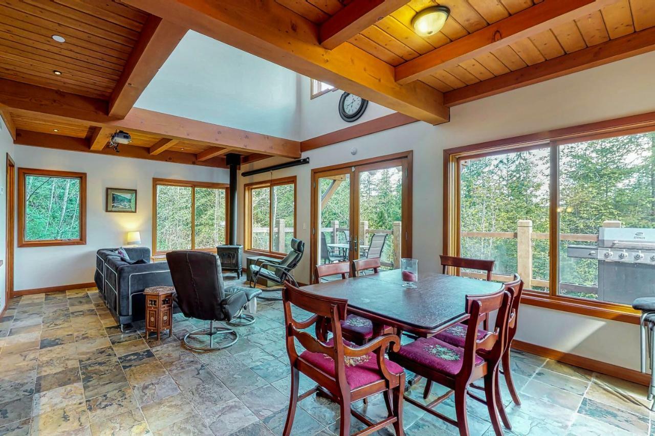 Woodland Hideaway In The Hills Villa Lake Stevens Екстериор снимка
