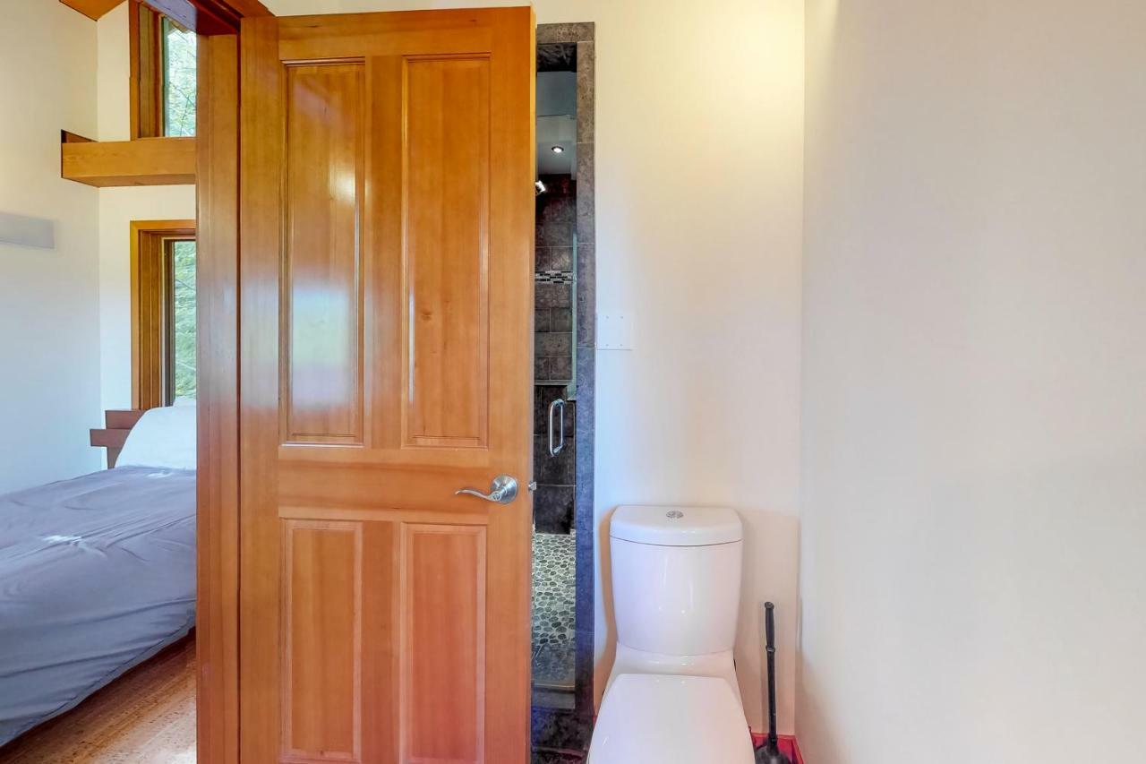 Woodland Hideaway In The Hills Villa Lake Stevens Екстериор снимка