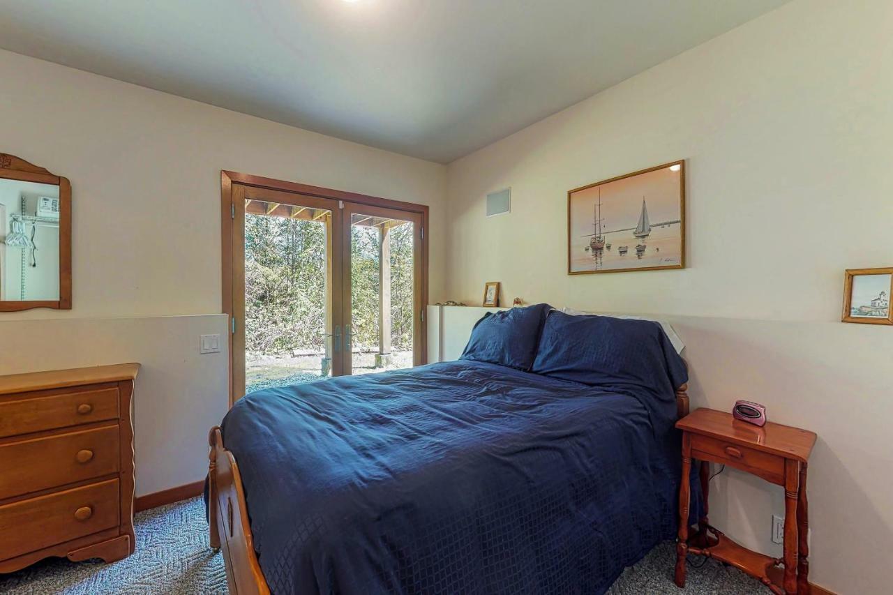 Woodland Hideaway In The Hills Villa Lake Stevens Екстериор снимка